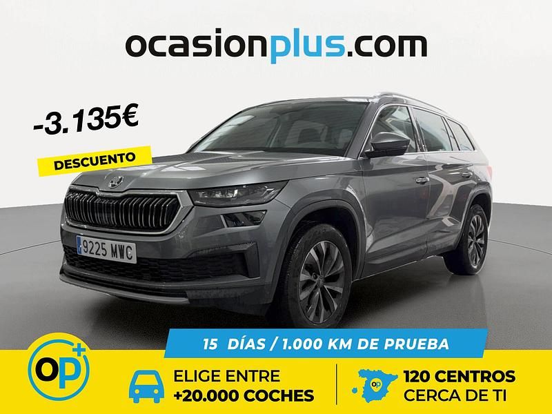 Gris Usado 2024 Skoda Kodiaq Style SUV | 34.490 € (Un poco caro) - Imagen 1/4