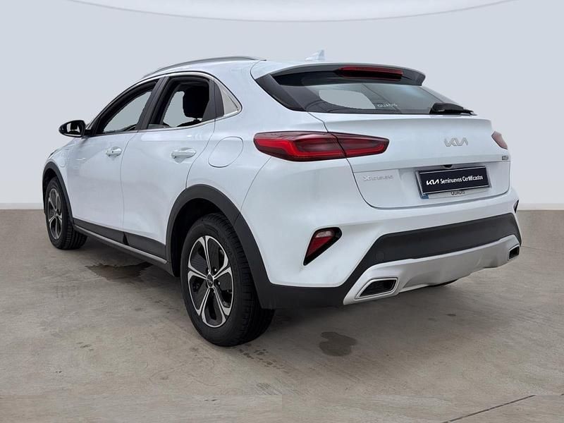 Usado Kia XCeed 141 CV (103 kW) 2022 Blanco SUV