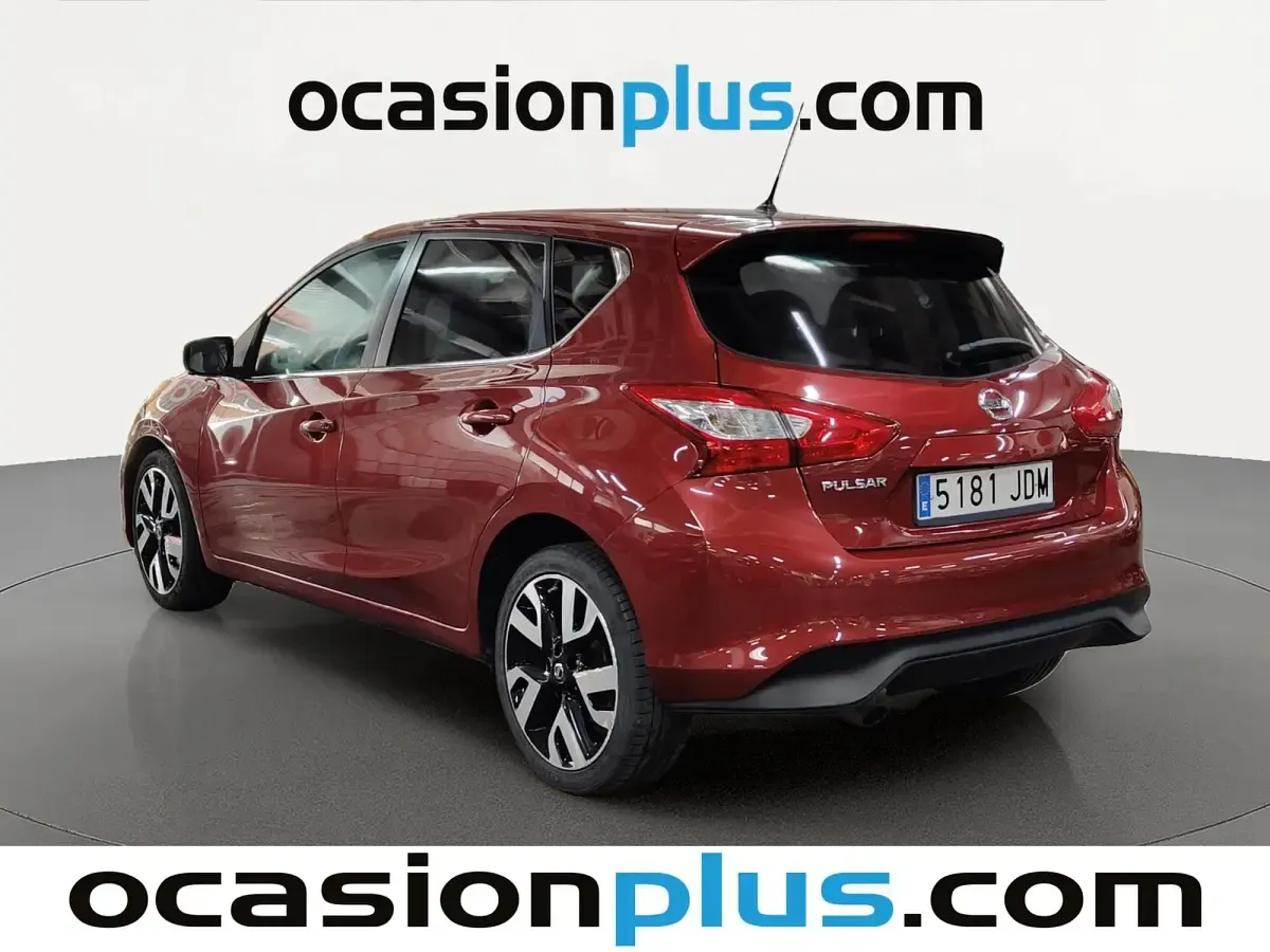 Usado Nissan Pulsar Tekna 190 CV (139 kW) 2015 Rojo Utilitario