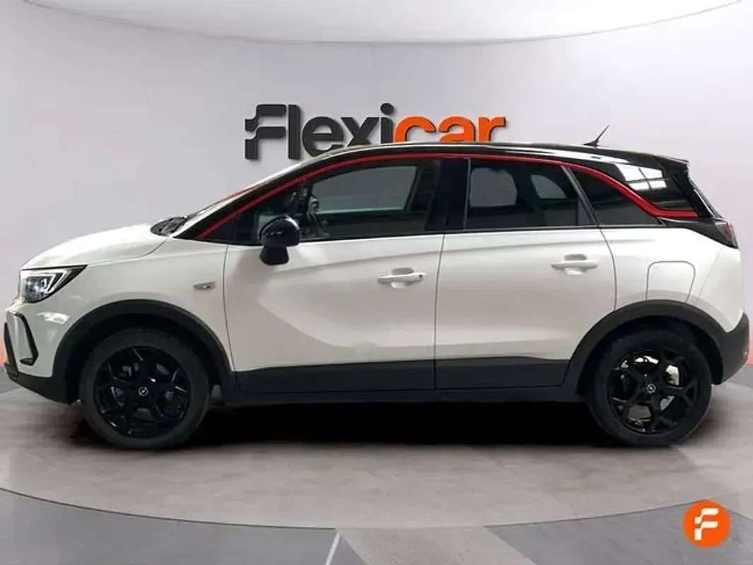 Usado Opel Crossland 110 CV (80 kW) 2023 Blanco SUV