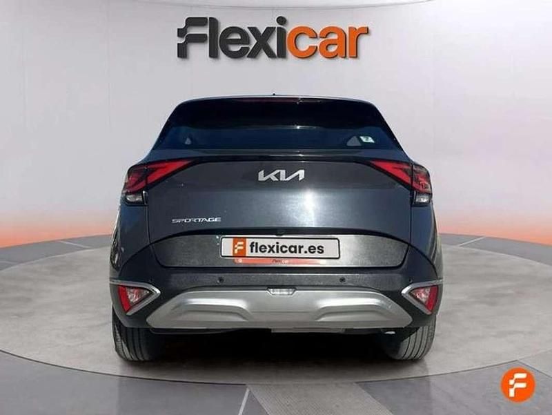 Usado Kia Sportage 116 CV (85 kW) 2023 Gris SUV