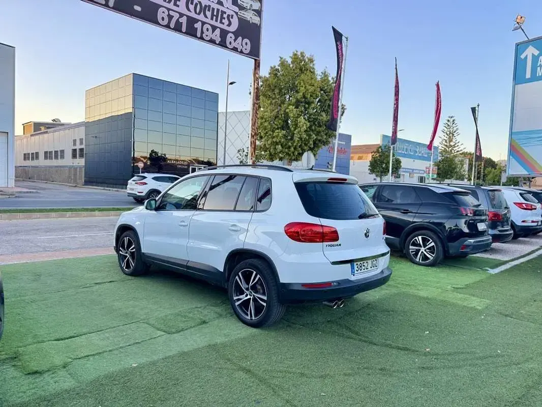Begagnad VW Tiguan R-line 110 HK (80 kW) 2015 SUV