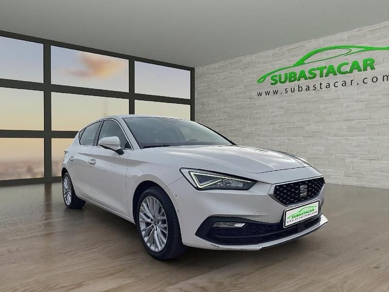 Usado Seat Leon XCELLENCE 204 CV (150 kW) 2021 Blanco
