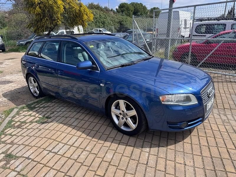 Usado Audi A4 Premium 205 CV (150 kW) 2005 Azul Familiar