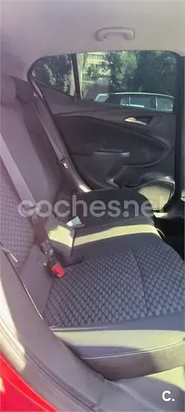 Usado Opel Astra Selective 105 CV (77 kW) 2016 Rojo Berlina