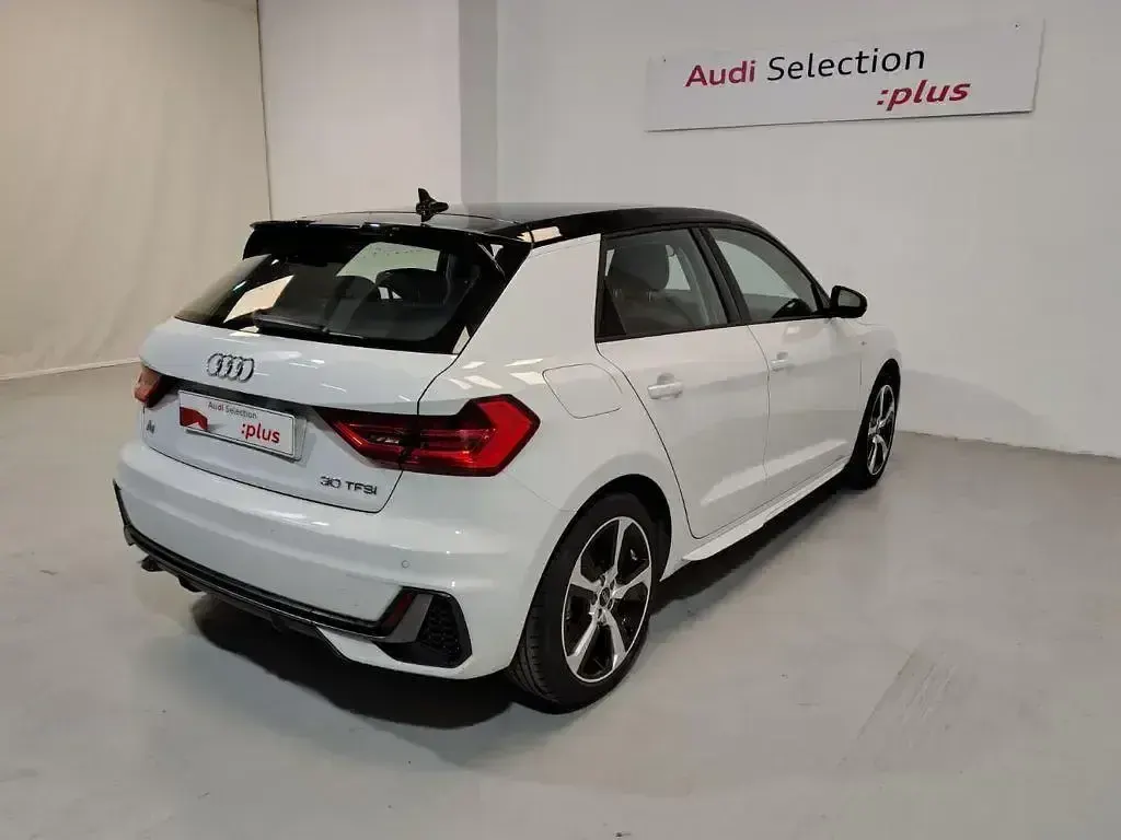 Używany Audi A1 116 KM (85 kW) 2025 Biały SUV
