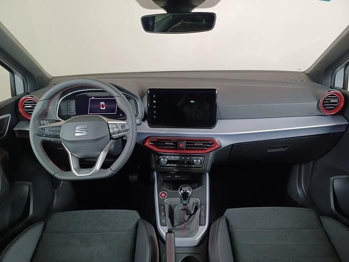 Usado Seat Arona FR 110 CV (80 kW) 2024 Blanco SUV