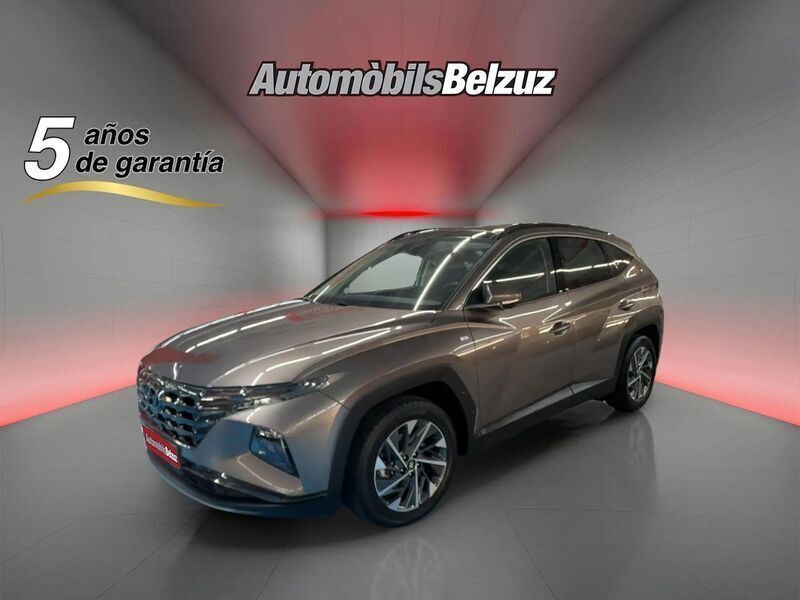 Gris Usado 2024 Hyundai Tucson SUV | 27.490 € (Precio justo) - Imagen 1/4