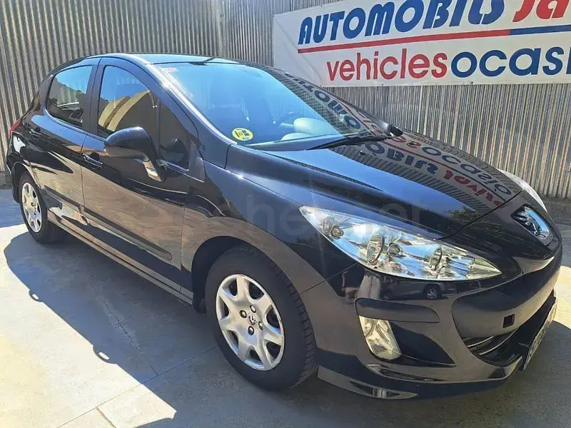Usado Peugeot 308 90 CV (66 kW) 2010 Negro Berlina