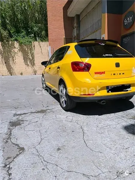 Usado Seat Ibiza Style 105 CV (77 kW) 2009 Amarillo Berlina