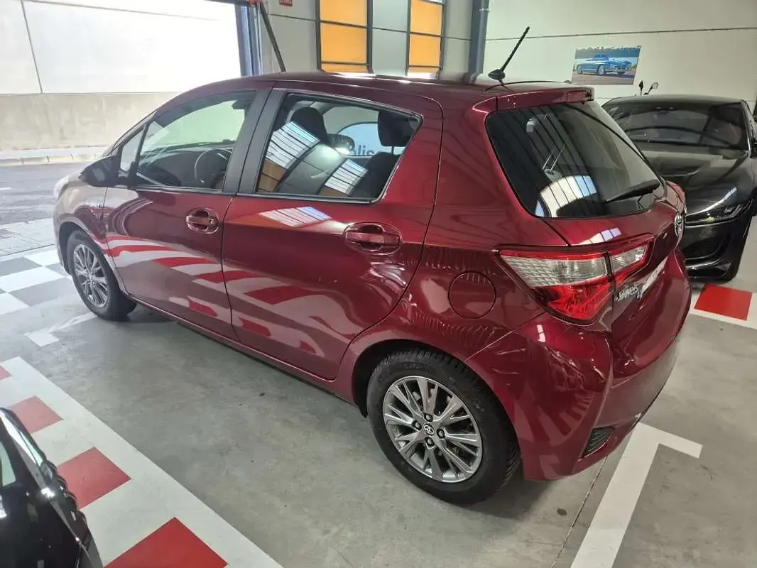 Usado Toyota Yaris Active 99 CV (72 kW) 2018 Utilitario