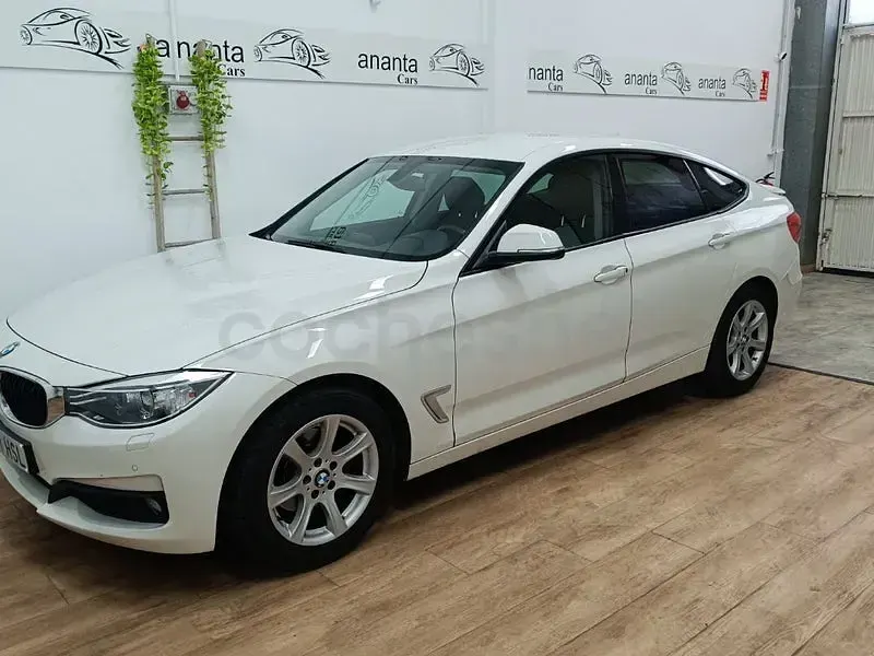 Usado BMW 320 Gran Turismo Comfort Edition 184 CV (135 kW) 2013 Blanco Berlina