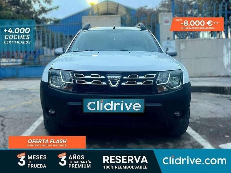 Usado Dacia Duster Lauréate 110 CV (80 kW) 2014 Blanco SUV