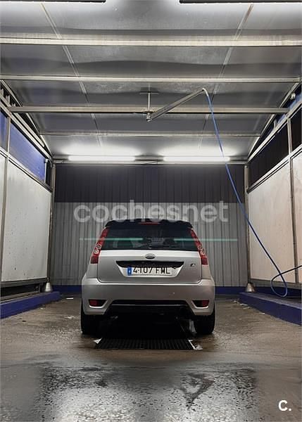 Usado Ford Fiesta ST 150 CV (110 kW) 2007 Gris / plata Utilitario