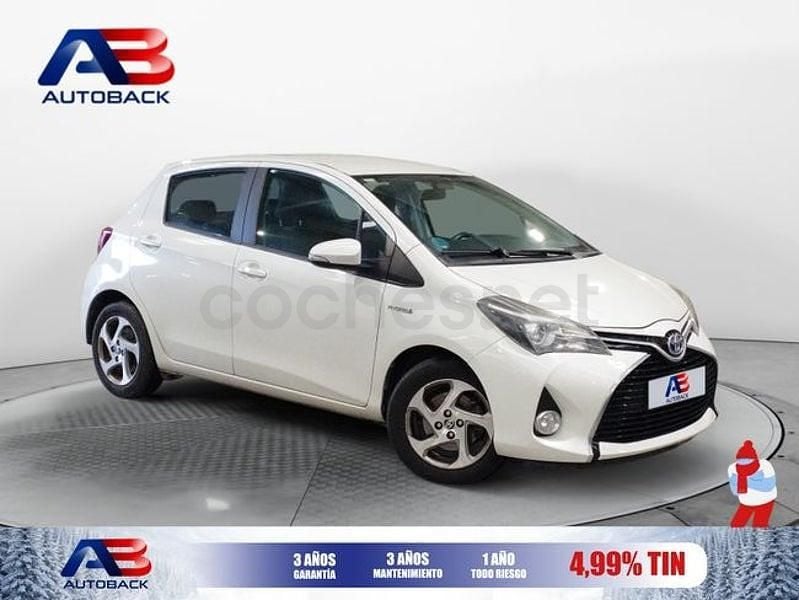 Blanco Usado 2015 Toyota Yaris Hybrid Active Berlina | 10.750 € (Precio justo) - Imagen 1/2