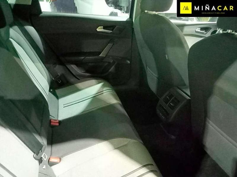 Usado Seat Leon ST Style 110 CV (80 kW) 2023 Gris Familiar