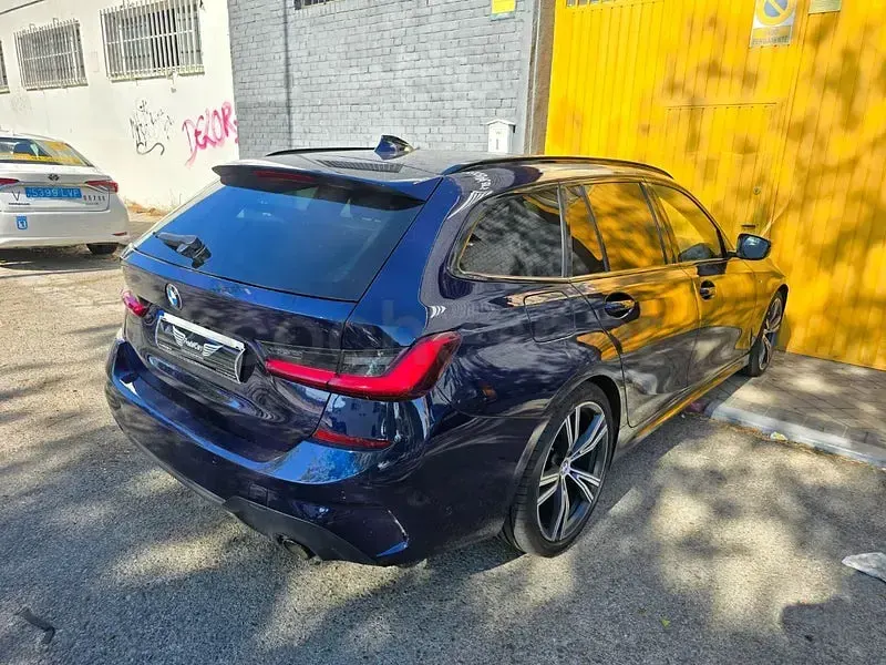 Usado BMW 318 Comfort Edition 150 CV (110 kW) 2022 Azul Familiar