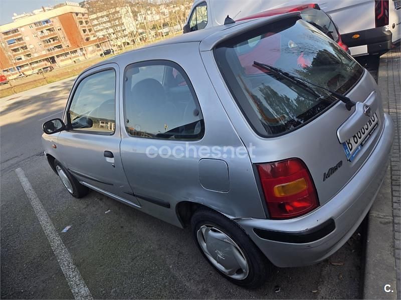 Usado Nissan Micra S 55 CV (40 kW) 1999 Gris / plata Utilitario