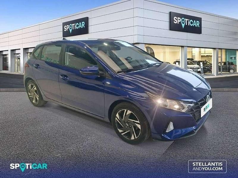 Usado Hyundai i20 84 CV (61 kW) 2023 Azul Utilitario