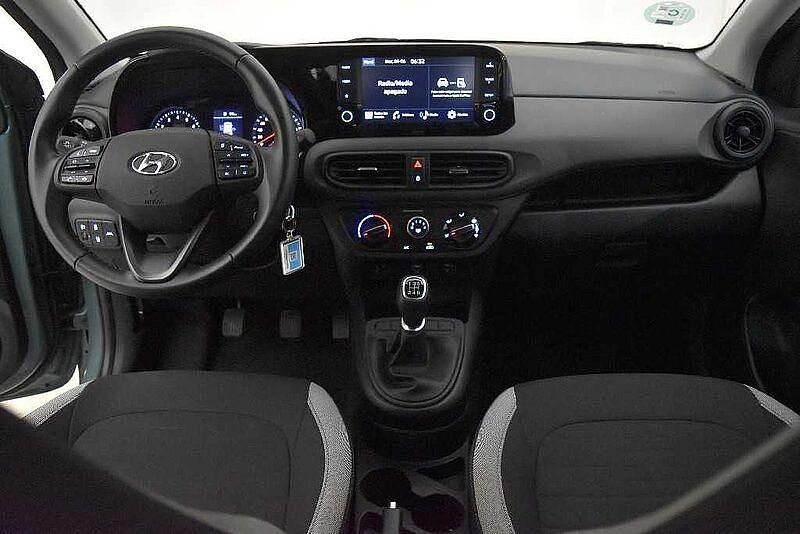 Usado Hyundai i10 67 CV (49 kW) 2025 Verde Utilitario