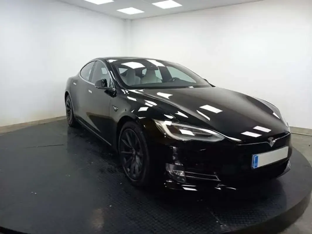 Usado Tesla Model S 100 kW (136 CV) 2019 Negro Utilitario