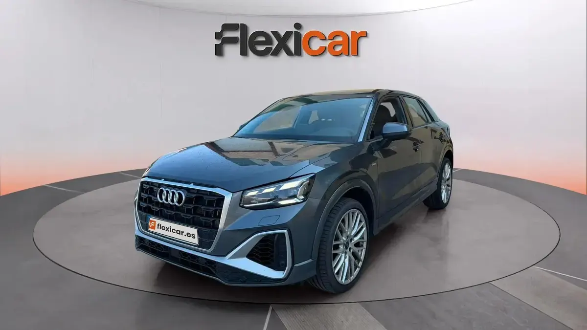 Usado Audi Q2 S-Line 150 CV (110 kW) 2024 Gris SUV