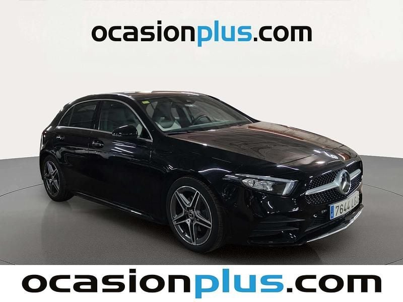 Usado Mercedes A180 AMG 116 CV (85 kW) 2020 Negro Utilitario