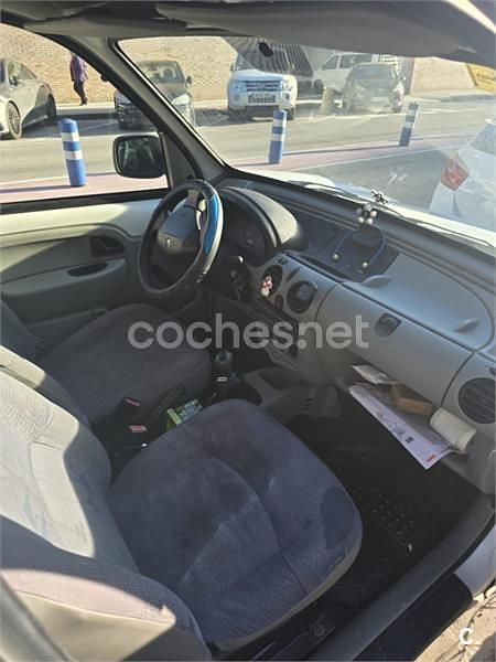 Usado Renault Kangoo 105 CV (77 kW) 2009 Blanco Monovolumen