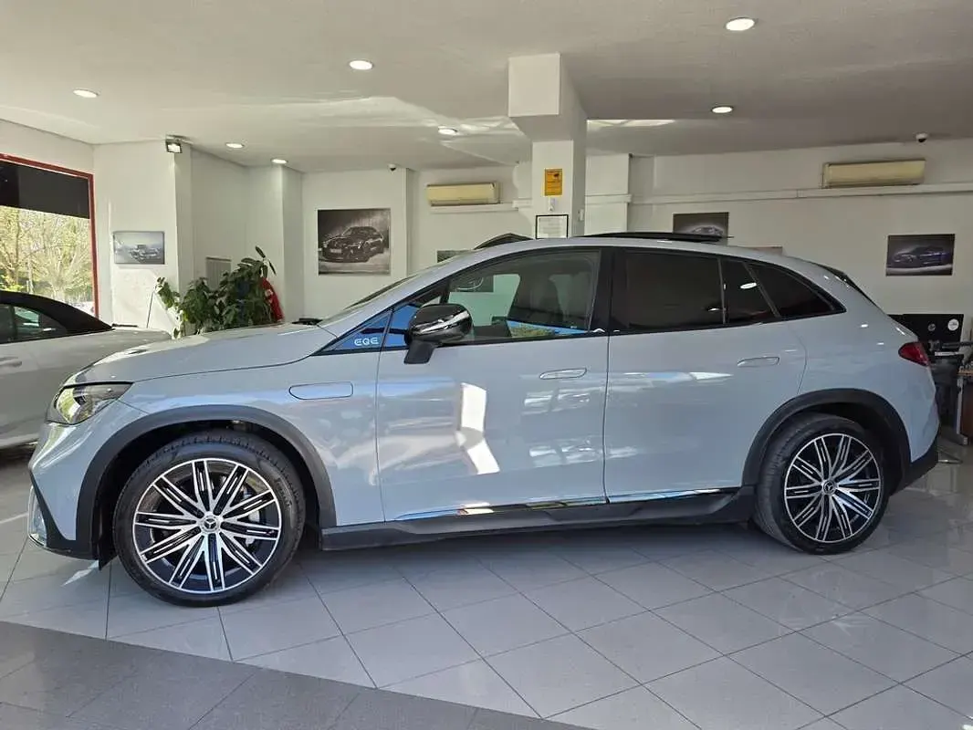 Usado Mercedes EQE350 214 kW (292 CV) 2023 Gris SUV