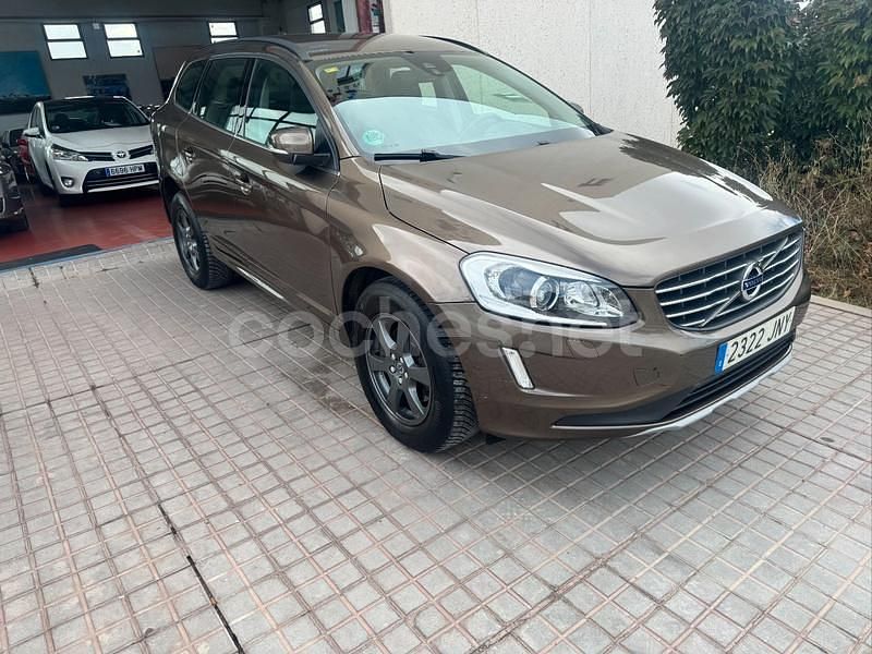 Usado Volvo XC60 Momentum 190 CV (139 kW) 2016 Marrón SUV