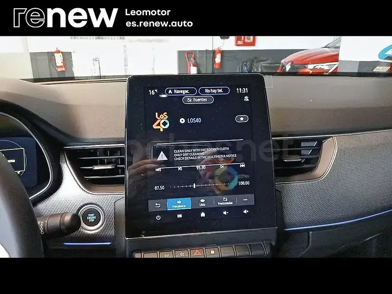 Usado Renault Arkana Techno 145 CV (106 kW) 2026 Rojo SUV