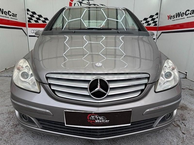 Usado Mercedes B180 109 CV (80 kW) 2008 Beige Monovolumen