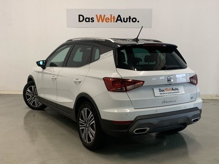 Blanco Usado 2023 Seat Arona FR SUV | 20.300 € (Precio justo) - Imagen 1/4