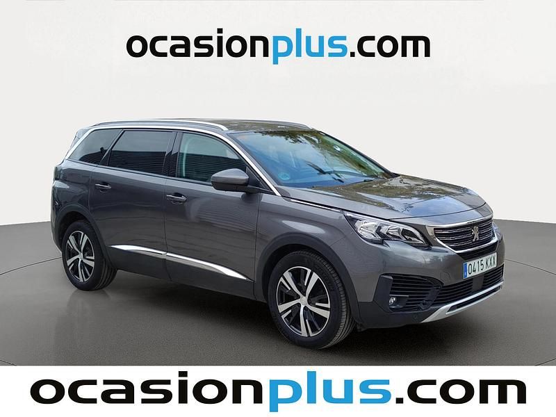 Usado Peugeot 5008 Allure 130 CV (95 kW) 2019 Gris SUV