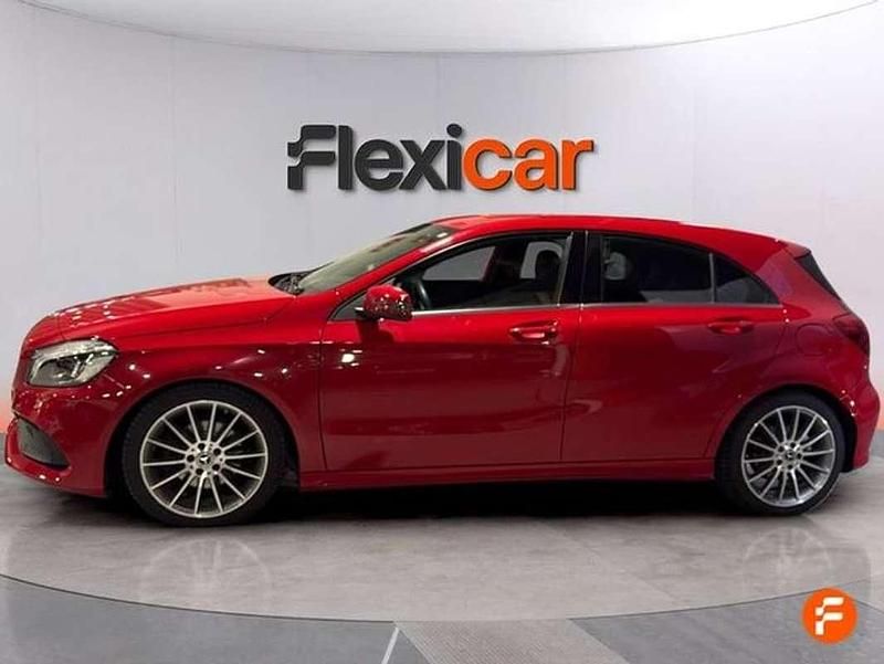 Usado Mercedes A200 139 CV (102 kW) 2018 Rojo Utilitario