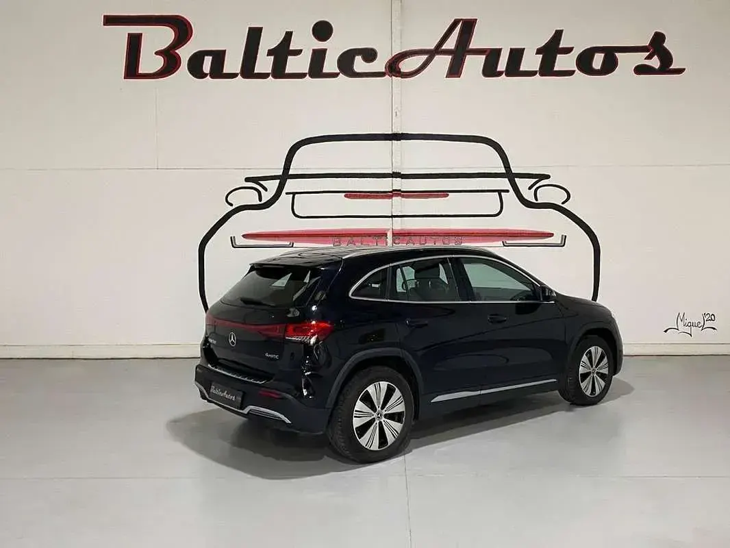 Usado Mercedes EQA300 167 kW (228 CV) 2023 Negro SUV