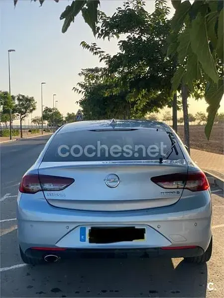 Usado Opel Insignia Excellence 170 CV (125 kW) 2017 Gris / plata Berlina