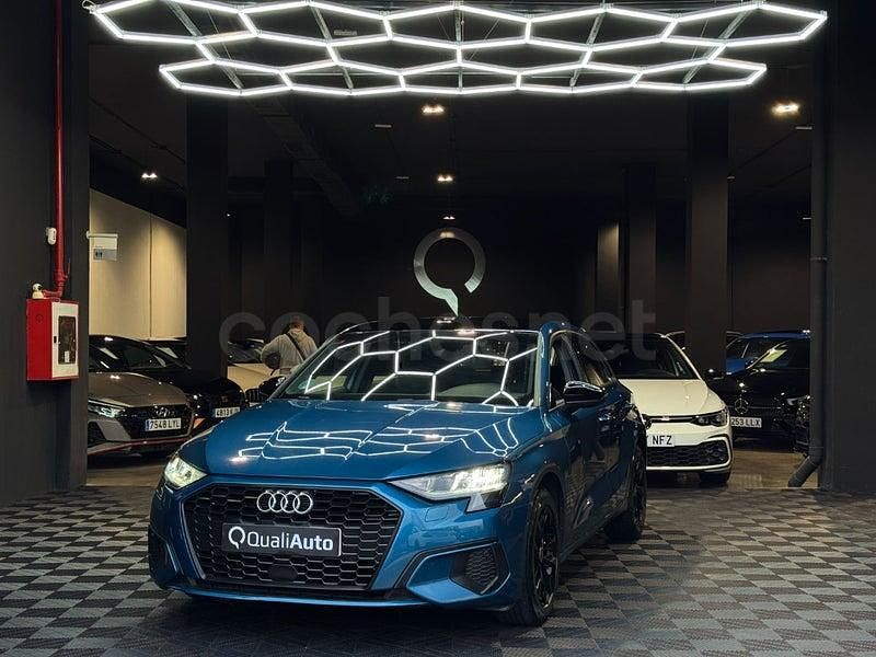 Usado Audi A3 Advanced Plus 110 CV (80 kW) 2022 Azul Berlina