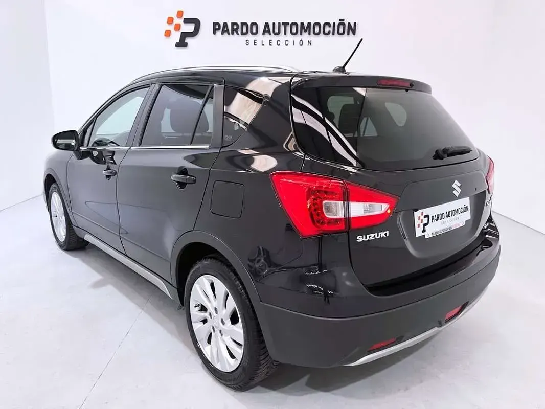 Usado Suzuki SX4 S-Cross 120 CV (88 kW) 2017 Negro SUV