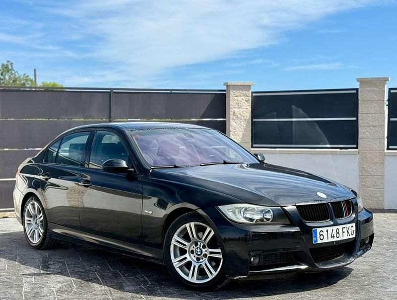 Negro Usado 2007 BMW 318 Comfort Edition Berlina | 6499 € - Imagen 1/4