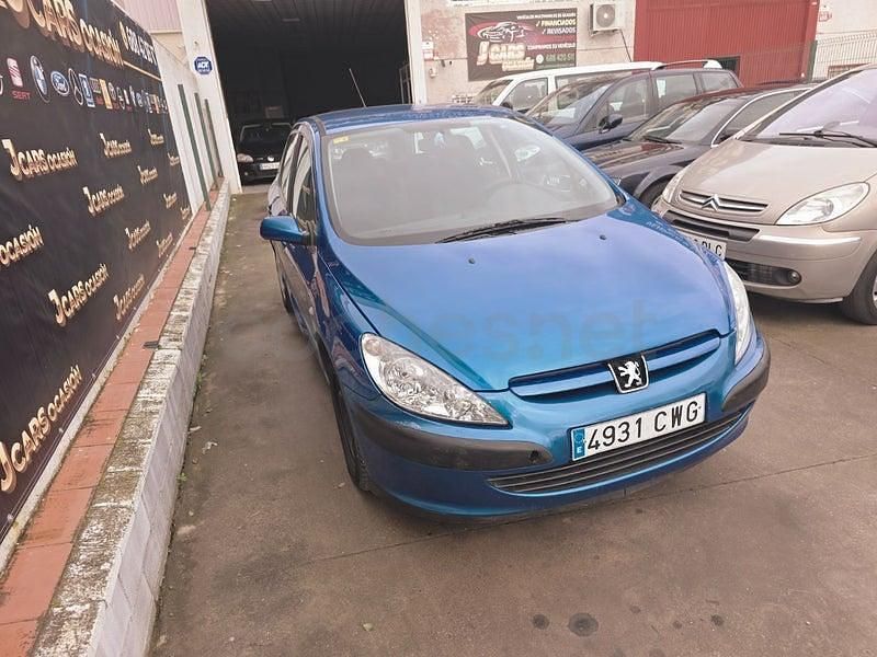Usado Peugeot 307 110 CV (80 kW) 2004 Azul Berlina