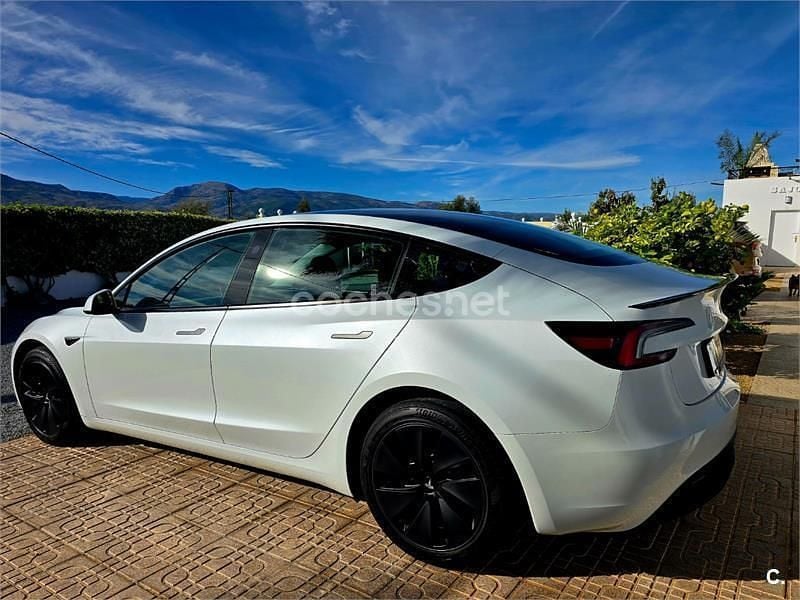Eléctrico Usado 2025 Tesla Model 3 RWD Berlina | 33.500 € (Precio justo) - Imagen 1/4