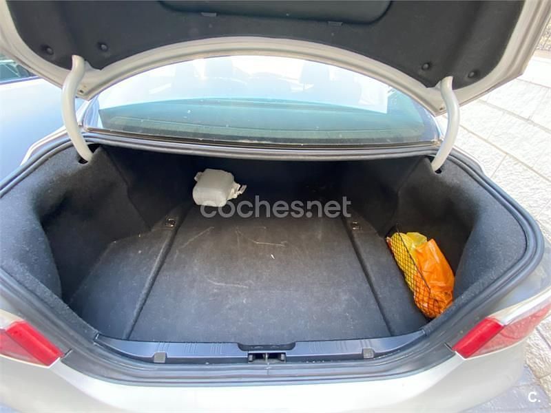 Gris / plata Usado 2006 BMW 523 Berlina | 8400 € - Imagen 1/1
