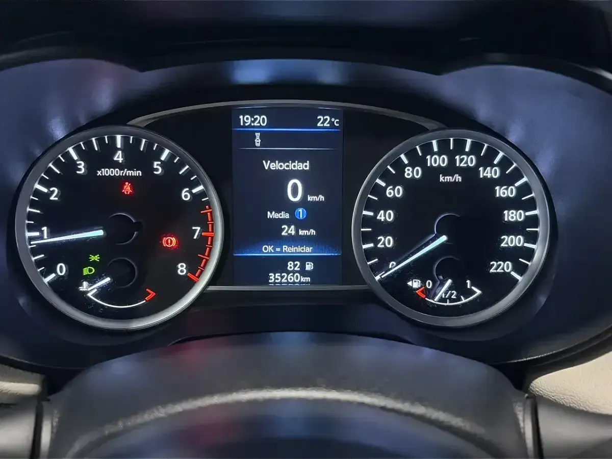 Usado Nissan Micra Acenta 100 CV (73 kW) 2020 Blanco Utilitario