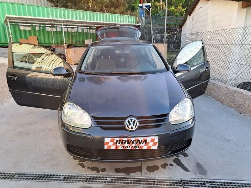 Usado VW Golf IV Highline 115 CV (84 kW) 2005 Azul Berlina
