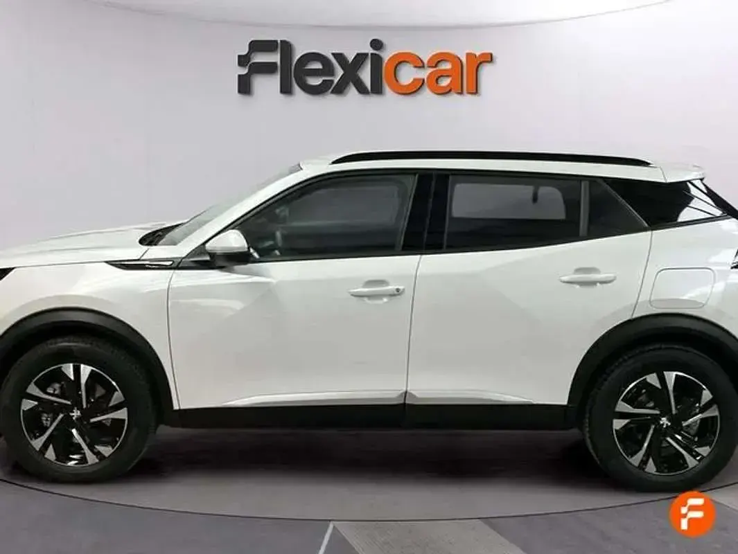 Usado Peugeot e-2008 Allure 100 kW (136 CV) 2020 Blanco SUV