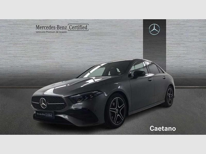 Usado Mercedes A200 150 CV (110 kW) 2025 Gris Berlina