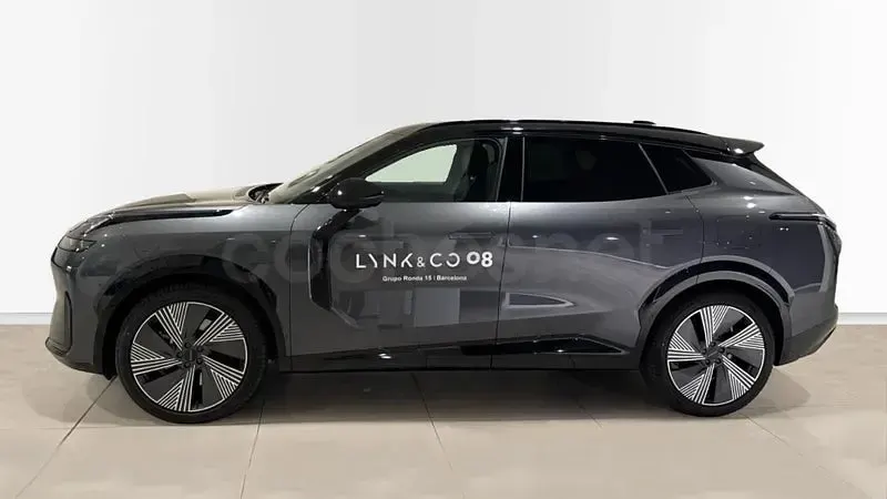 Usado Lynk & Co 08 350 CV (257 kW) 2026 Gris / plata SUV