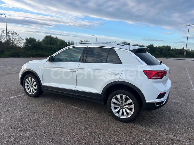 Usado VW T-Roc Advance 110 CV (80 kW) 2022 Blanco SUV