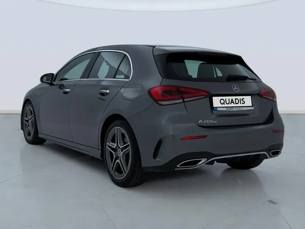 Usado Mercedes A150 150 CV (110 kW) 2022 Gris